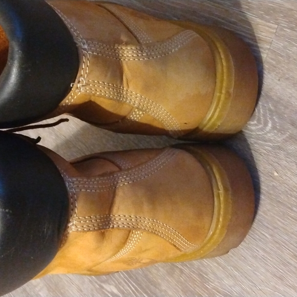 Timberland Boots - Picture 6 of 6